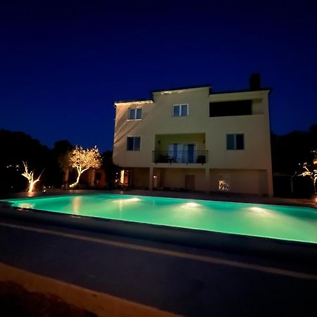 Apartments Fra & Mar With Swimming Pool In 2025 Sorici Exterior photo